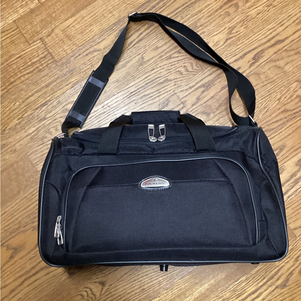 Dockers Nylon Duffle Bag Mid Size Black - Picture 8 of 12